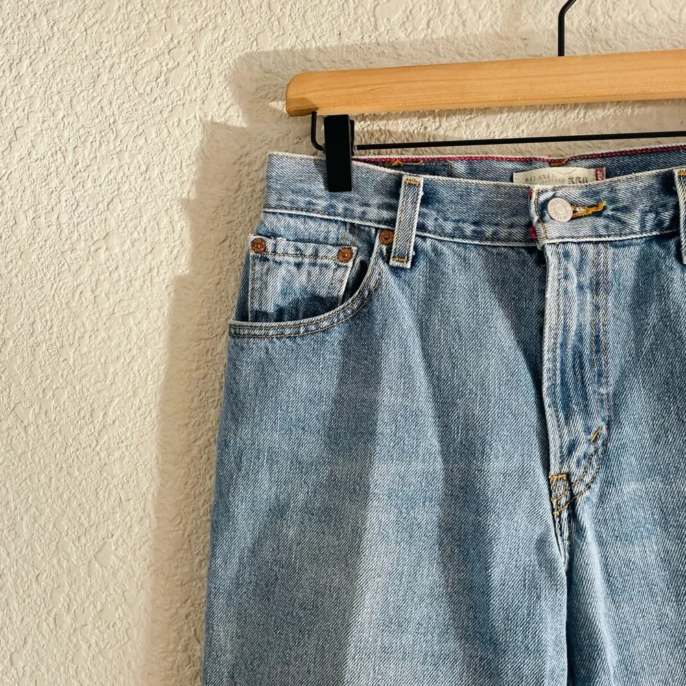 Levi’s Vintage 550s Relaxed Tapered Jeans - Picture 3 of 13